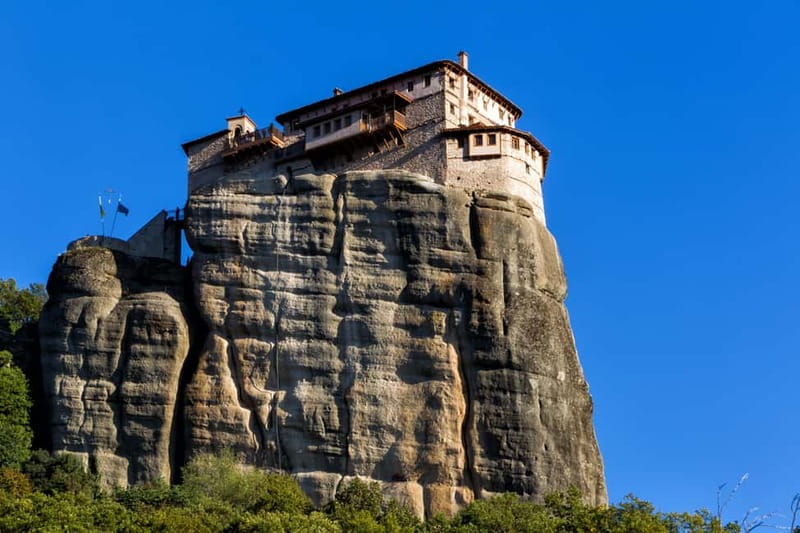 From Athens: Meteora Monasteries and Hermit Caves Tour - Panorama Rock and the six monastery views