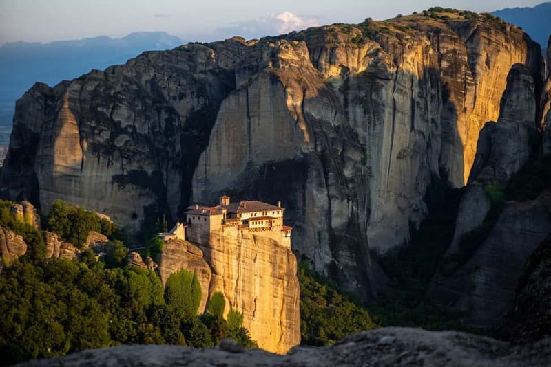 From Athens: Meteora Monasteries and Hermit Caves Tour - The return through Kalabaka