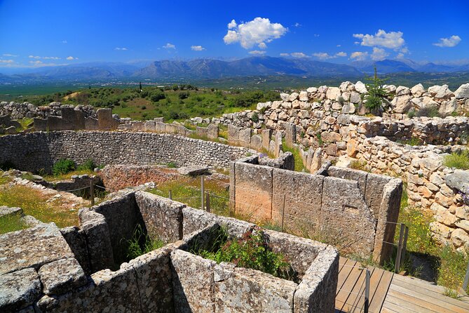 From Athens: Mycenae, Epidaurus & Nafplion Full-Day Tour - Guides, buses and the rhythm of the day