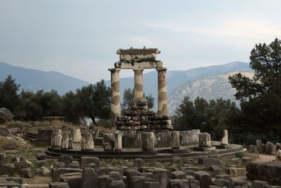 From Athens: Private Delphi and Thermopylae Guided Day Trip - The road to Delphi is part of the day