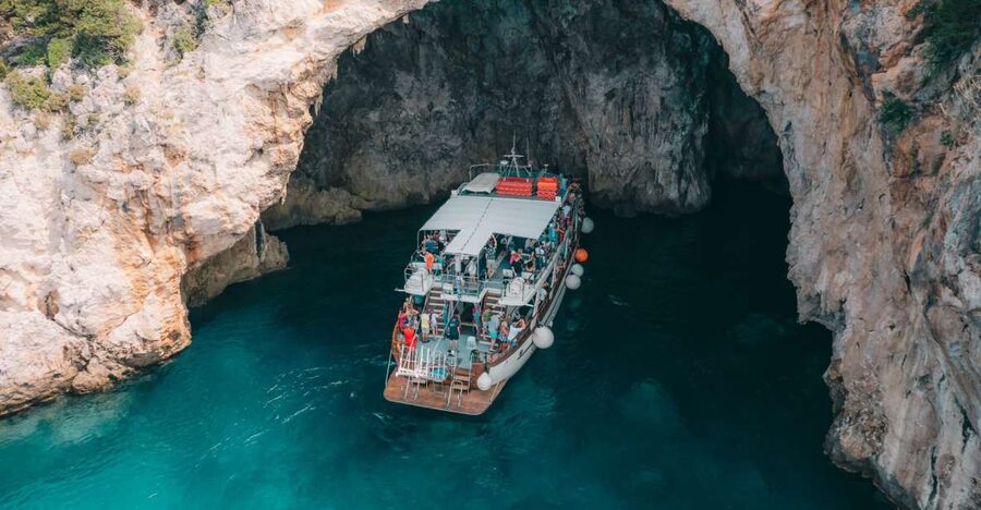 From Benitses/Lefkimmi: Blue Lagoon & Papanikolis Cruise - What this Corfu boat day is really about