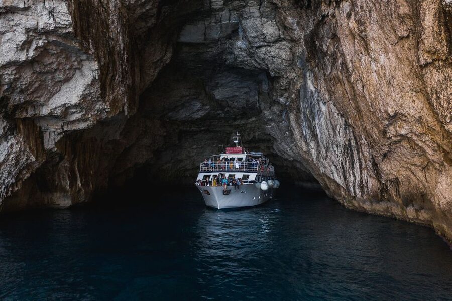 From Benitses/Lefkimmi: Paxos, Antipaxos & Caves Day Cruise - What the $62 price really buys