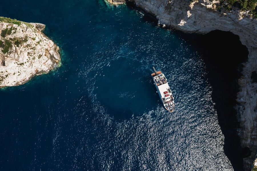 From Benitses/Lefkimmi: Paxos, Antipaxos & Caves Day Cruise - Who will enjoy this cruise most