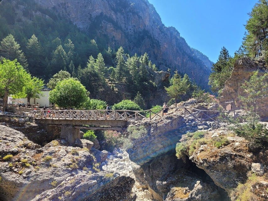 From Chania: Samaria Gorge with Professional Hiking Guide - What to pack for the 14-hour day