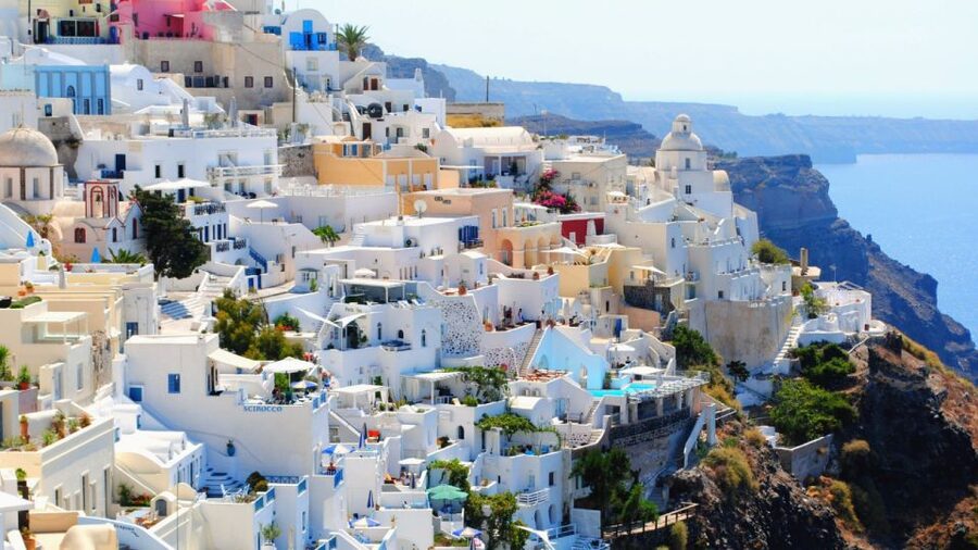 From Heraklion/Crete: Santorini Island Guided Day Trip - What the guide adds