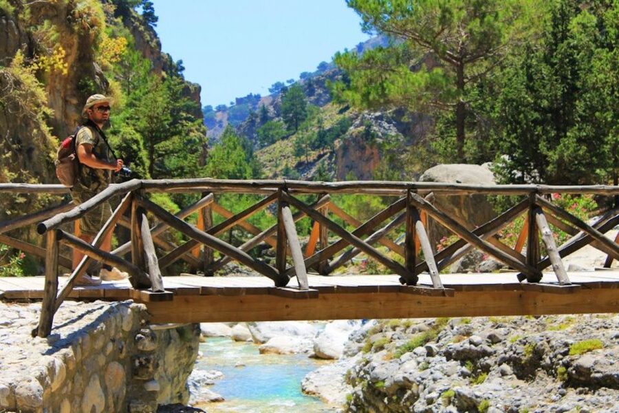 From Heraklion: Samaria Gorge & Agia Roumeli Hiking Day Trip - The long return to your hotel