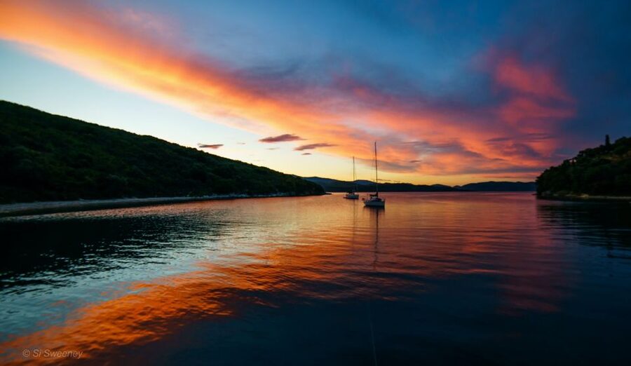 From Heraklion: Sunset Cruise to Dia Island - Who will enjoy this Dia Island cruise?