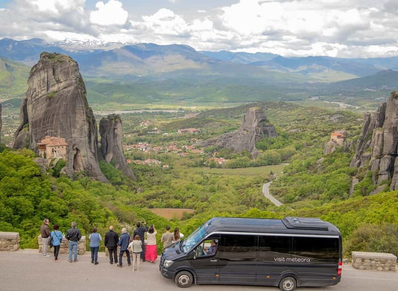 From Kalabaka/Kastraki: Meteora Monasteries Morning Tour - The first view: Doupiani Chapel and the hermit caves