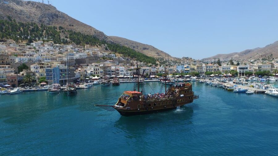 From Kos: 3-Island Pirate Cruise with Lunch and Waterslide - Pserimos: a gentle first island stop