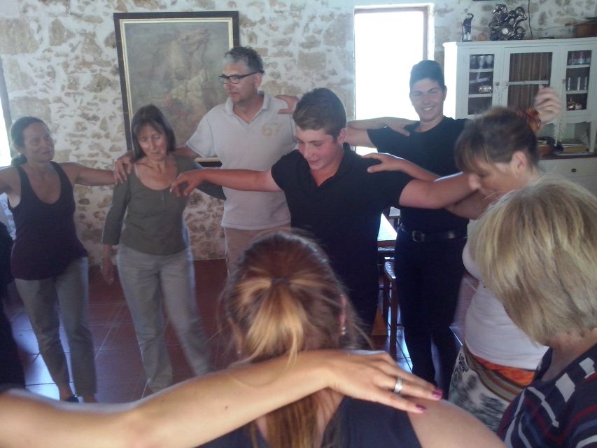 From Rethymno: Arkadi, Melidoni, and Margarites Tour - Guides, buses, and the practical side
