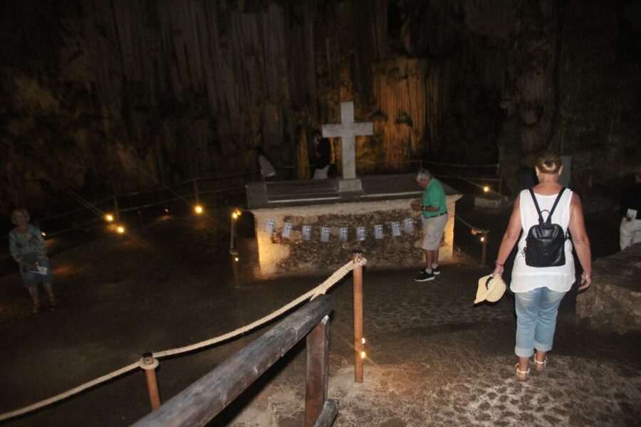 From Rethymno: Arkadi, Melidoni, and Margarites Tour - Melidoni Cave and the island’s older story