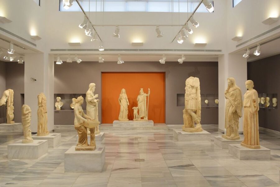 From Rethymno: Knossos Palace and Heraklion Guided Tour - Why this Crete day trip works