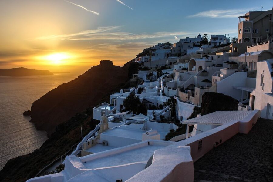 From Rethymno Port: Day Tour to Santorini - First views of Santorini from Thiras Port