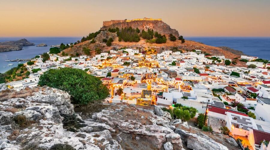 From Rhodes City: Evening Bus Trip To Lindos - Driver service and the comfort factor