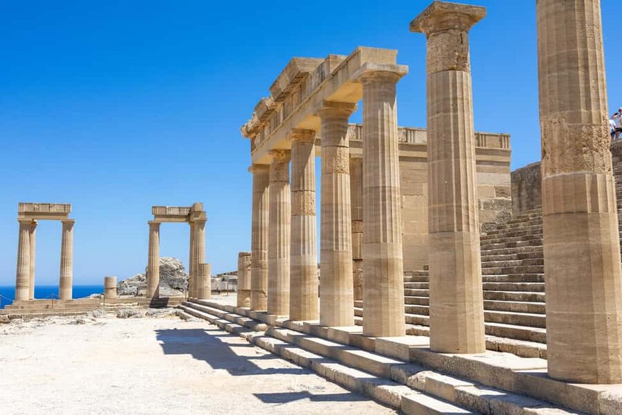 From Rhodes Town: Day Trip to Lindos - Walking through the white village