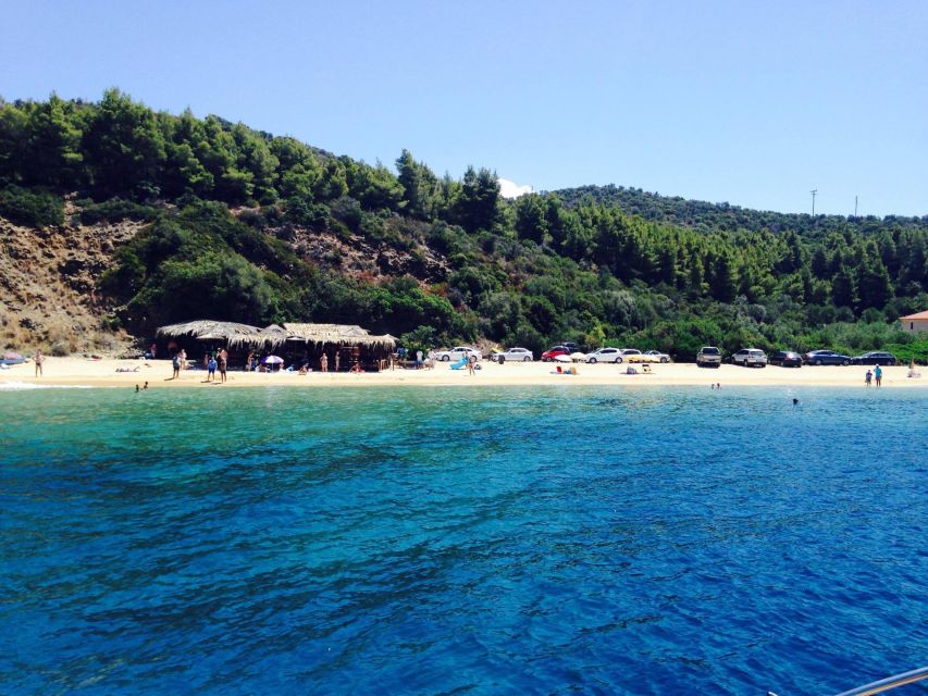 From Thessaloniki: Halkidiki Blue Lagoon Cruise - What lunch is really like