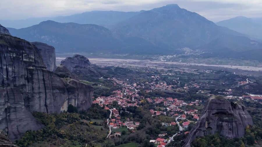 From Thessaloniki: Meteora Small Group Day Trip - Viewpoints where Meteora makes sense