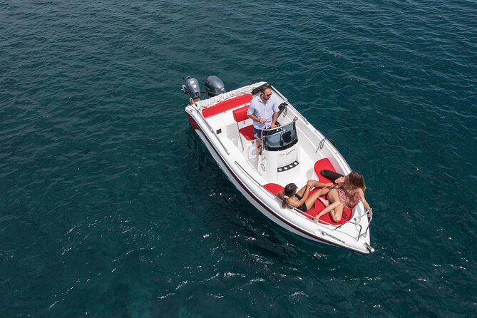 Full Day Boat Rental Without a License in Santorini - Building your own Santorini and Thirasia route