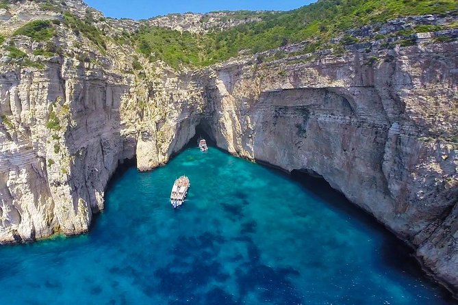 Full-Day Boat Tour of Paxos Antipaxos Blue Caves from Corfu - Comfort, crowding, and what to pack