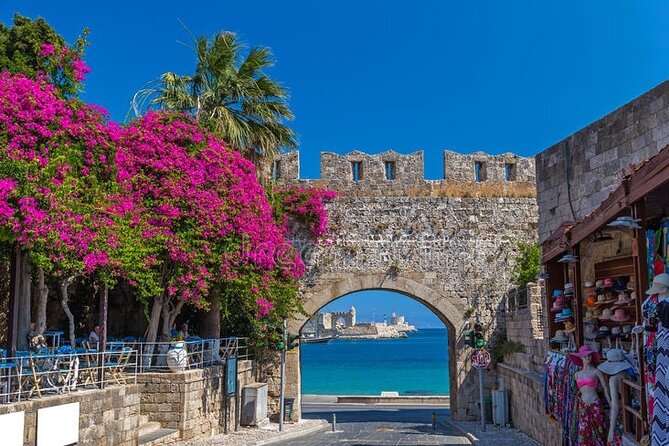 Full Day Deluxe Tour of Rhodes Including Lindos and Medieval City - One hour for the Old Town, plus optional extras