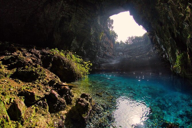 Full-Day Fiskardo Island Guided Tour [From Kefalonia] - Assos and the limits of peak-season access