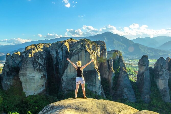 Full-Day Trip to Meteora from Thessaloniki - Starting at the Eleftherios Venizelos Statue