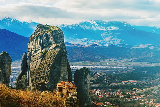 Full-Day Trip to Meteora from Thessaloniki - Seeing two monasteries high above the plain