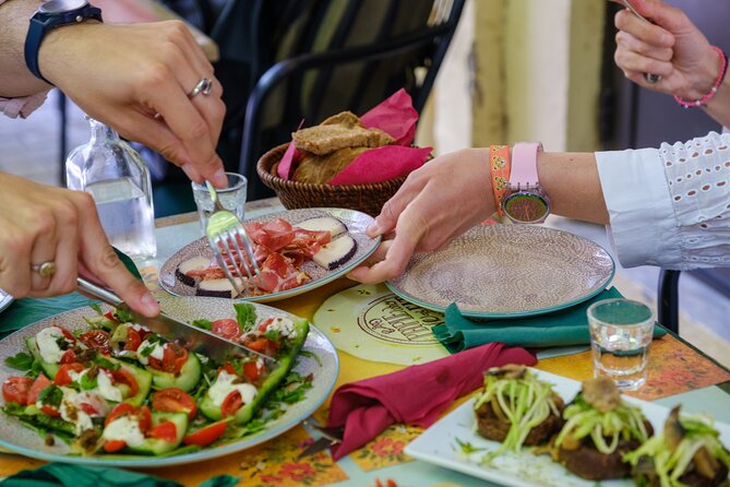 Gastronomic Food Tour in Thessaloniki with a Chef - The history between every bite