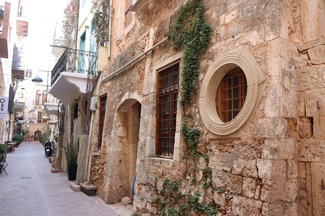 Guided Walking Tour in Chania - Starting at Venizelos Graves at 5:00 pm