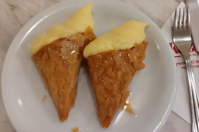 Half Day Food and Walking Tour with Tastings in Thessaloniki - What the guides add to the experience