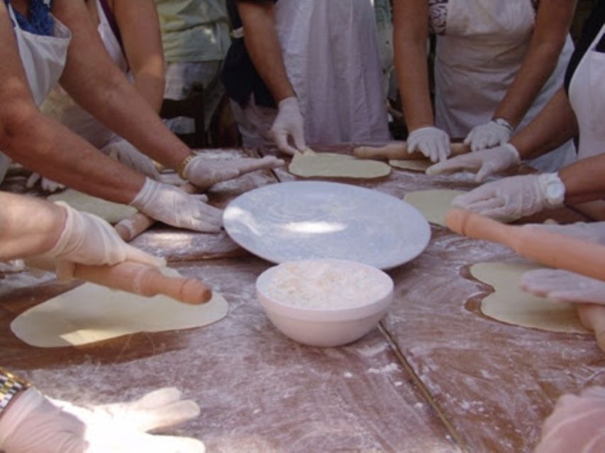 Heraklion: Cretan Cooking Lesson with Lunch in Arolithos - What you actually do in the cooking class