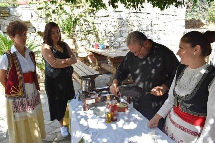 Heraklion: Cretan Cooking Lesson with Lunch in Arolithos - The terrace is part of the experience