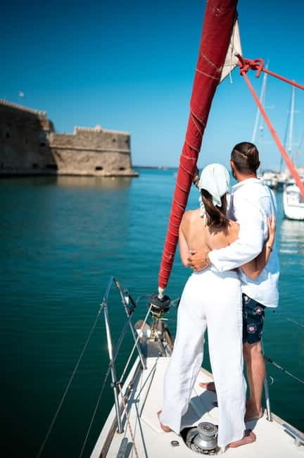 Heraklion: Dia Island Sunset Boat Tour with Dinner - Key points to know before booking