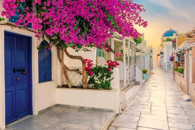 Heraklion: Guided Santorini Day Trip with Ferry Cruise - Fira: cliff views and a better chance to eat