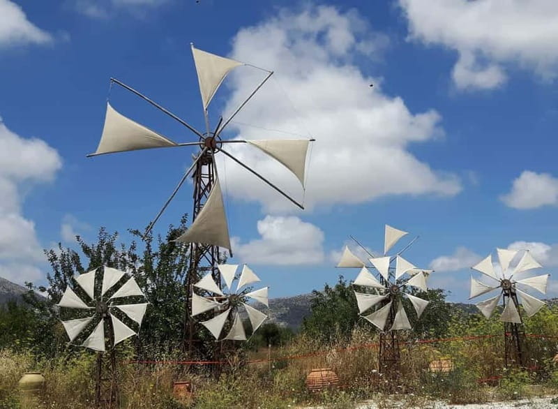 Heraklion: Knossos, Zeus, Villages & Olive Oil Factory Tour - The guides are a major part of the value