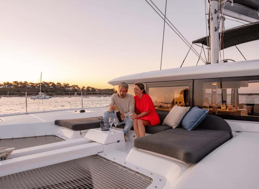 Heraklion Luxury Catamaran Dia Isla -Gourmet Lunch Top Rated - Five details that shape the day