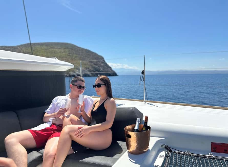 Heraklion Luxury Catamaran Dia Isla -Gourmet Lunch Top Rated - A chef-prepared lunch instead of standard boat fare