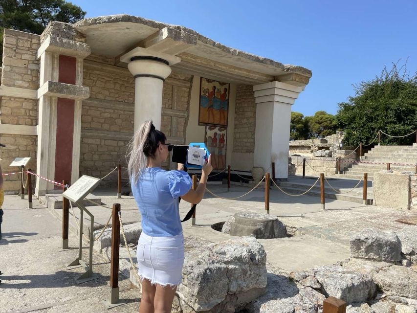 Heraklion: Palace of Knossos 3D Virtual Audio Tour by Tablet - Where the technology falls short