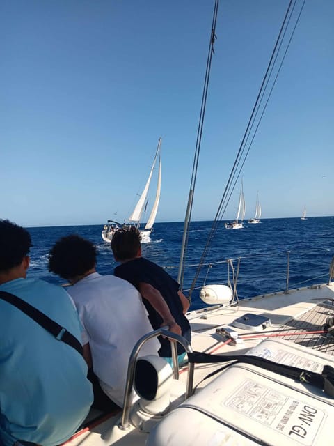 Heraklion: Sailing Cruise to Dia Island with Drinks and Meal - Swimming, paddleboarding, and unhurried boat time
