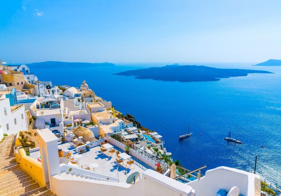Heraklion: Santorini Day Trip with Boat Transfer & Oia Visit - What the $199 price really covers