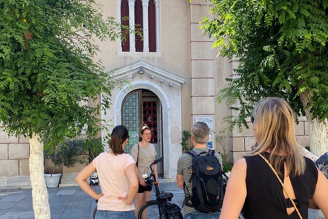 Highlights of Athens biketour - Plaka brings ancient Athens into daily life