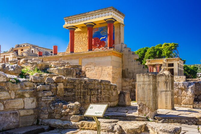 Hop-On Hop-Off Sightseeing Bus Tour in Heraklion - Hotel Galaxy, the Archaeological Museum, and the bus station
