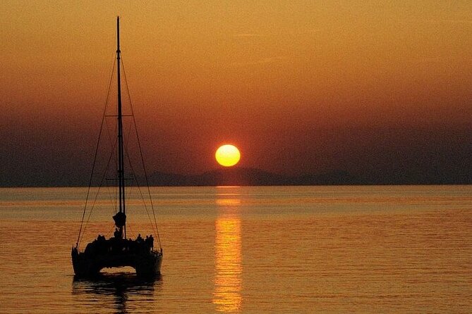 Island Hopping: Santorini Catamaran Charter Cruise with a skipper - Leaving Santorini at 3 p.m.