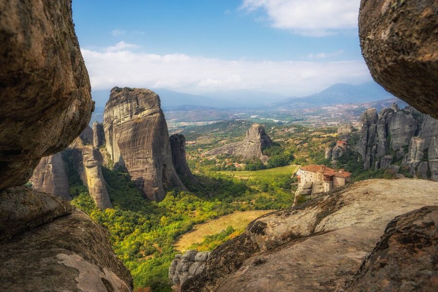 Kalabaka: Meteora Monasteries Minibus Tour with Photo Stops - Why this Meteora tour works well in four hours