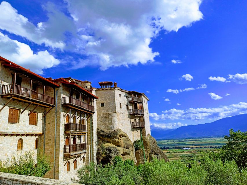 Kalabaka: Meteora Monasteries Minibus Tour with Photo Stops - Saint George the Mandilas cave