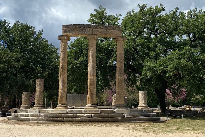 Katakolon 7hour tour : Olympia-Honey Farm-Winery-Beach - The Archaeological Museum and its famous sculptures