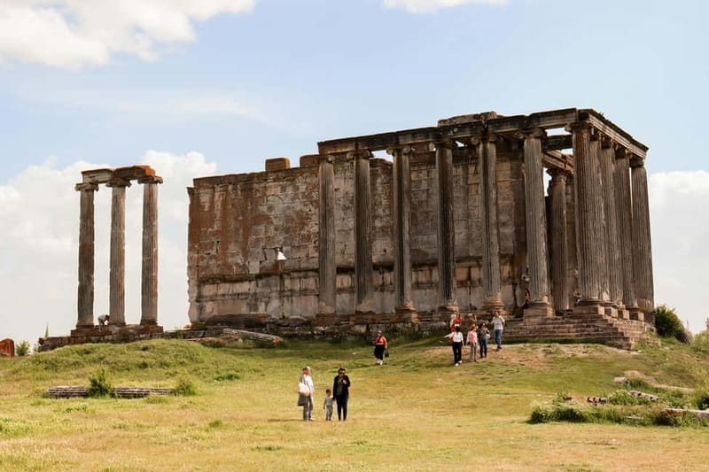 Katakolon: Olympia Highlights Shore Excursion - The Temple of Zeus and the central monuments