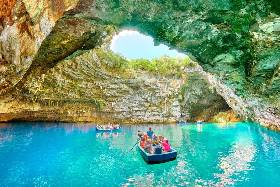 Kefalonia: Assos and Fiscardo Guided Tour - The coach journey is part of the day