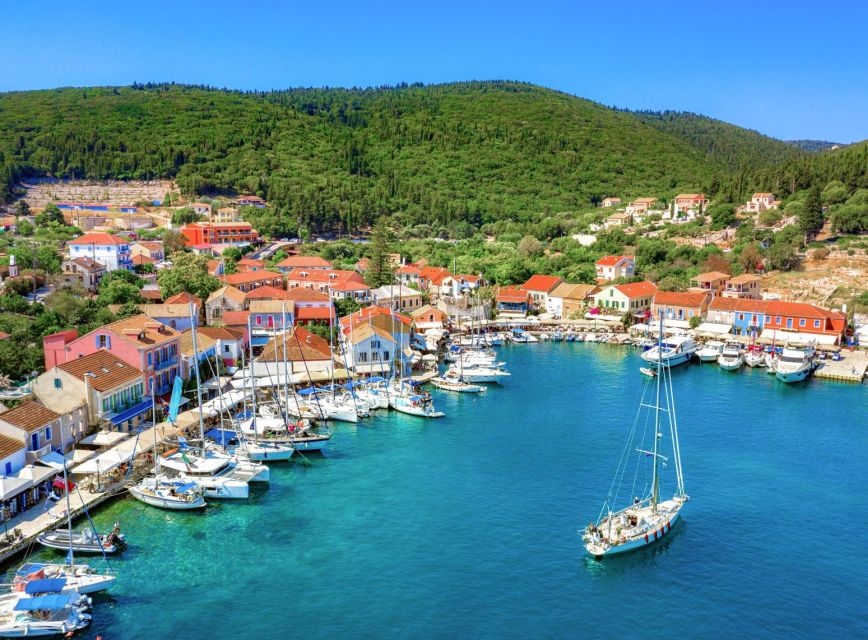 Kefalonia: Assos and Fiscardo Guided Tour - Guides who add value between stops