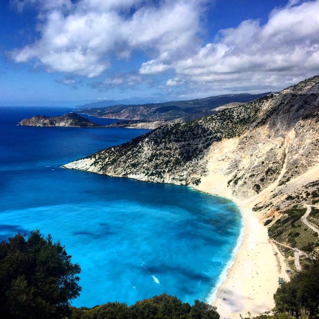 Kefalonia: Melissani Lake, Drogarati Cave, & Myrtos Day Trip - Pickup from Lassi, Argostoli, Sami, and Agia Efimia